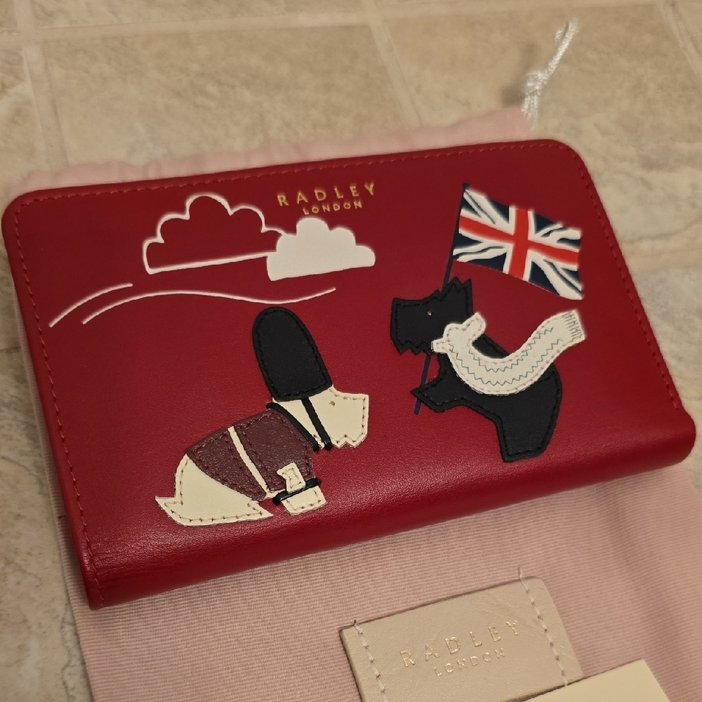 Radley London Red London England Soldier Scottie Dog Bifold Wallet - Picture 2 of 6
